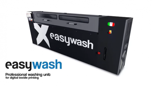 數位印花發色完後的小水洗機 easyWASH